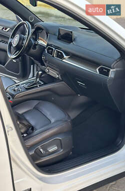 Позашляховик / Кросовер Mazda CX-5 2019 в 