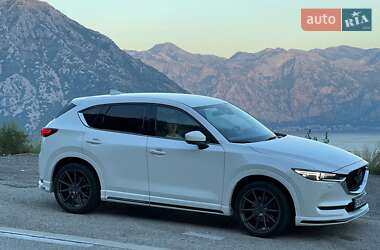 Позашляховик / Кросовер Mazda CX-5 2019 в 