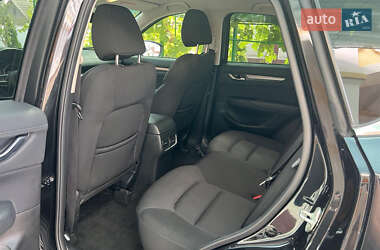 Позашляховик / Кросовер Mazda CX-5 2018 в 