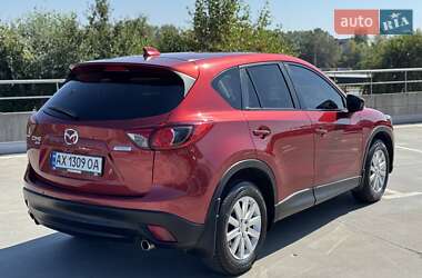 Позашляховик / Кросовер Mazda CX-5 2012 в 