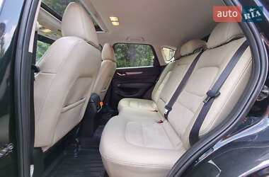 Позашляховик / Кросовер Mazda CX-5 2017 в 