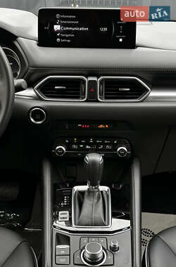Позашляховик / Кросовер Mazda CX-5 2024 в 