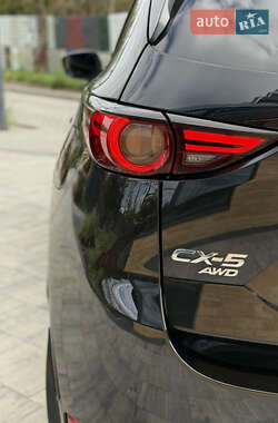 Внедорожник / Кроссовер Mazda CX-5 2018 в 