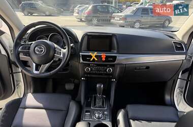 Позашляховик / Кросовер Mazda CX-5 2016 в 