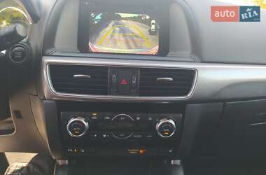 Позашляховик / Кросовер Mazda CX-5 2016 в 