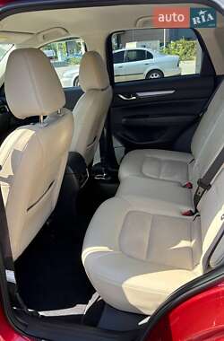 Позашляховик / Кросовер Mazda CX-5 2019 в 