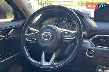 Позашляховик / Кросовер Mazda CX-5 2020 в 
