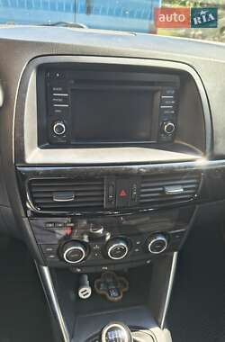 Позашляховик / Кросовер Mazda CX-5 2014 в 