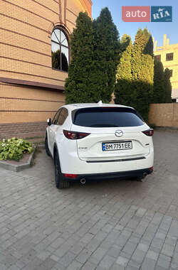 Позашляховик / Кросовер Mazda CX-5 2017 в 