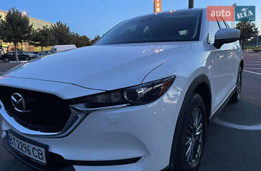 Внедорожник / Кроссовер Mazda CX-5 2017 в 