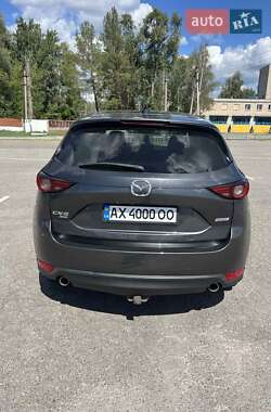 Позашляховик / Кросовер Mazda CX-5 2017 в 