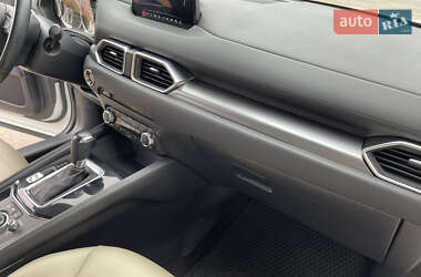 Внедорожник / Кроссовер Mazda CX-5 2017 в 
