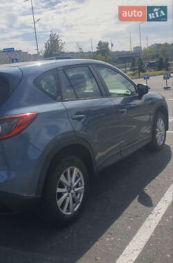 Позашляховик / Кросовер Mazda CX-5 2015 в 