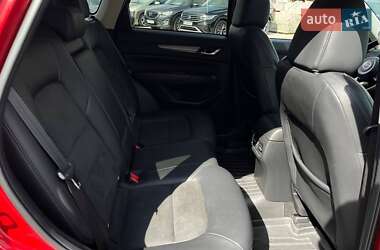 Позашляховик / Кросовер Mazda CX-5 2018 в 