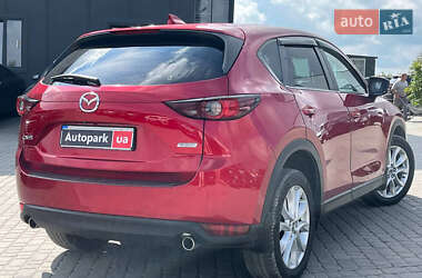 Позашляховик / Кросовер Mazda CX-5 2018 в 