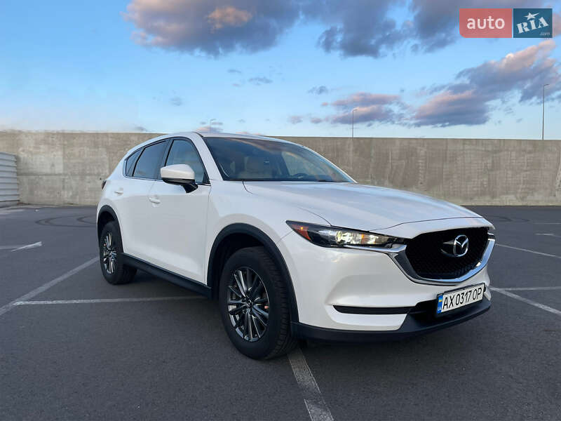 Внедорожник / Кроссовер Mazda CX-5 2017 в 