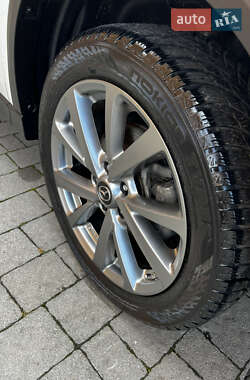 Позашляховик / Кросовер Mazda CX-5 2022 в 