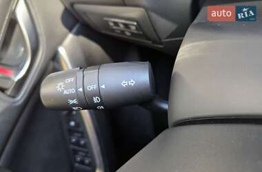 Позашляховик / Кросовер Mazda CX-5 2013 в 