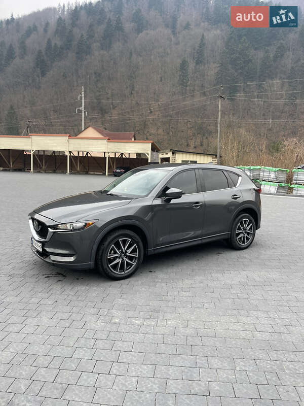 Внедорожник / Кроссовер Mazda CX-5 2017 в Межгорье