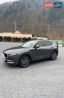 Позашляховик / Кросовер Mazda CX-5 2017 в 