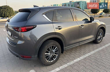 Позашляховик / Кросовер Mazda CX-5 2020 в 