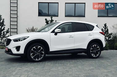Позашляховик / Кросовер Mazda CX-5 2015 в 