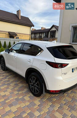 Позашляховик / Кросовер Mazda CX-5 2017 в 