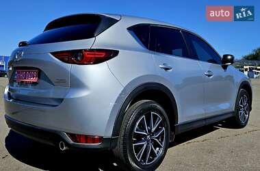 Позашляховик / Кросовер Mazda CX-5 2017 в 