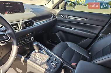 Позашляховик / Кросовер Mazda CX-5 2017 в 