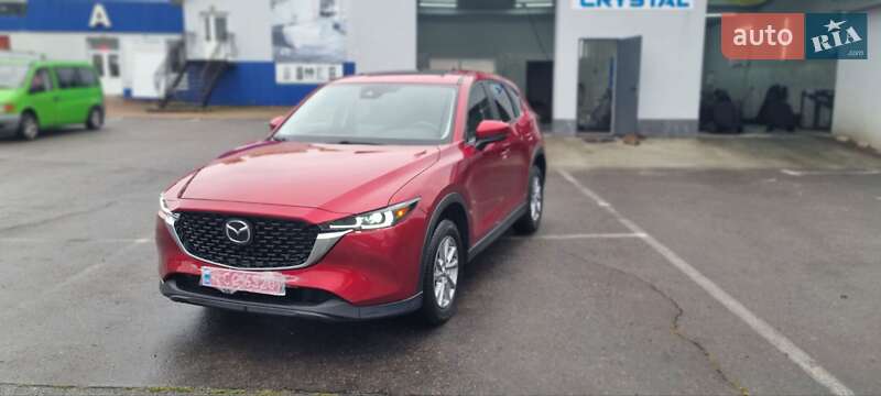 Позашляховик / Кросовер Mazda CX-5 2022 в 
