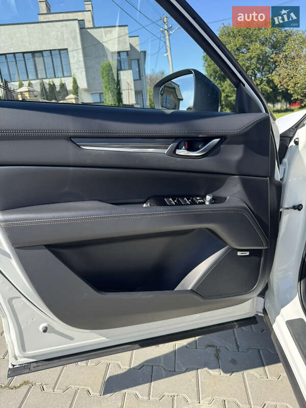 Внедорожник / Кроссовер Mazda CX-5 2018 в Черновцах