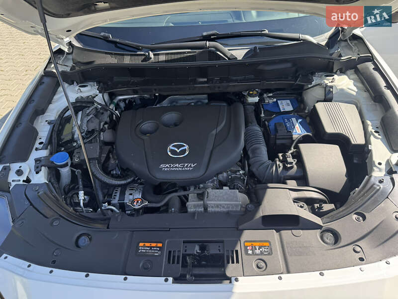 Внедорожник / Кроссовер Mazda CX-5 2018 в Черновцах