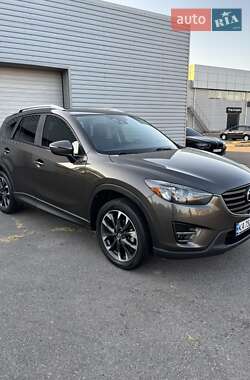 Позашляховик / Кросовер Mazda CX-5 2016 в 