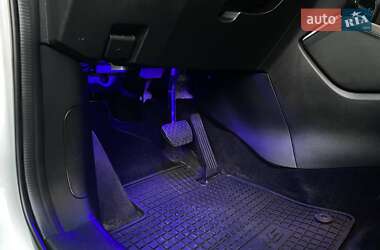 Позашляховик / Кросовер Mazda CX-5 2015 в 