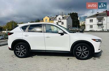 Позашляховик / Кросовер Mazda CX-5 2018 в 