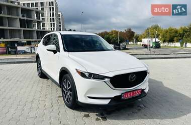 Позашляховик / Кросовер Mazda CX-5 2018 в 