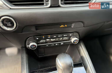 Внедорожник / Кроссовер Mazda CX-5 2023 в 