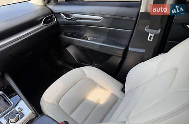 Внедорожник / Кроссовер Mazda CX-5 2023 в 