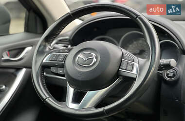 Позашляховик / Кросовер Mazda CX-5 2016 в 