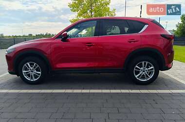 Внедорожник / Кроссовер Mazda CX-5 2017 в 