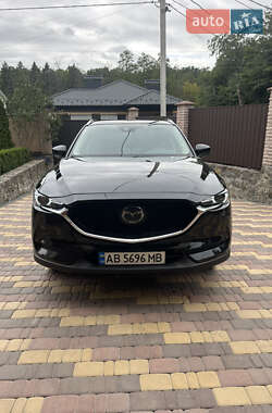 Позашляховик / Кросовер Mazda CX-5 2020 в 