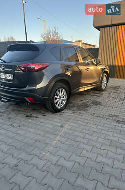 Позашляховик / Кросовер Mazda CX-5 2015 в 