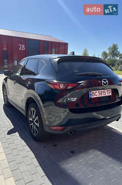 Позашляховик / Кросовер Mazda CX-5 2017 в 