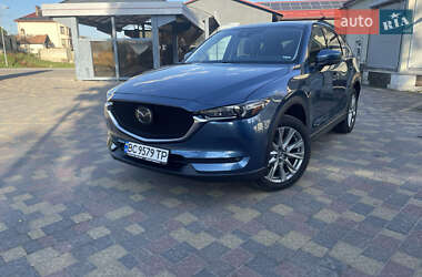 Позашляховик / Кросовер Mazda CX-5 2020 в 