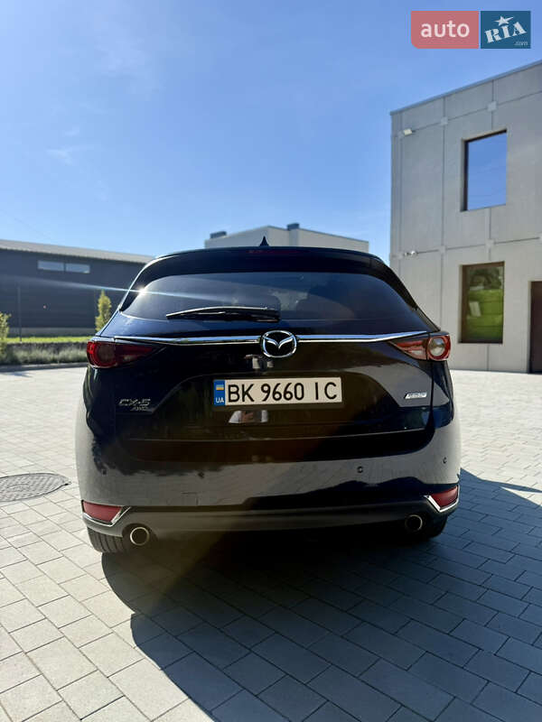 Позашляховик / Кросовер Mazda CX-5 2017 в Луцьку