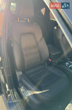 Позашляховик / Кросовер Mazda CX-5 2024 в 
