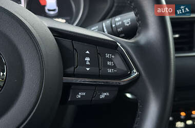 Позашляховик / Кросовер Mazda CX-5 2019 в 