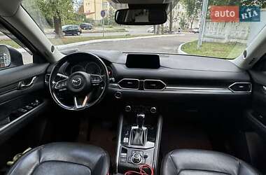 Позашляховик / Кросовер Mazda CX-5 2017 в 