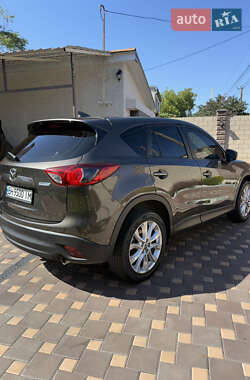 Позашляховик / Кросовер Mazda CX-5 2015 в 