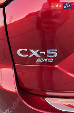 Позашляховик / Кросовер Mazda CX-5 2023 в 
